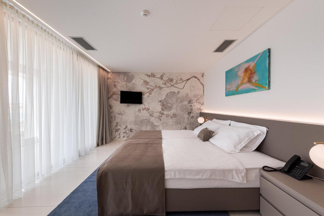 נובליה Aparthotel Joel מראה חיצוני תמונה