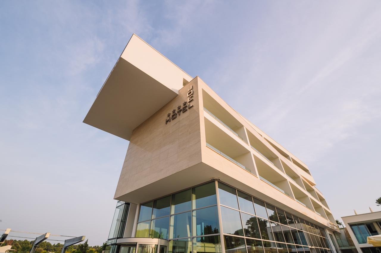 נובליה Aparthotel Joel מראה חיצוני תמונה